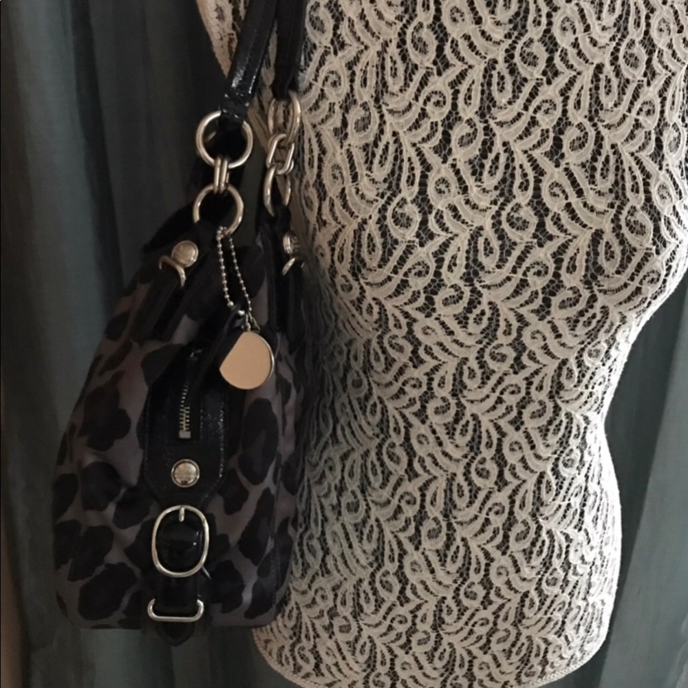 🎉🎉Host Pick🎉🎉Coach Oscelot Animal Print Maggie - Picture 3 of 7